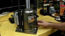 Air Jack Bottle