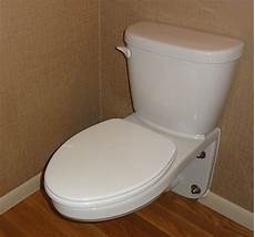 American Commode