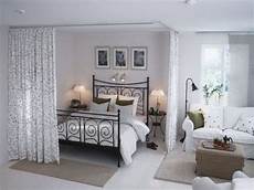 Antique White Bedroom Furniture