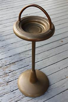 Ashtray Stand Retro