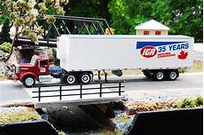Autocar Tractor