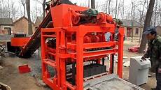 Automatic brick machine