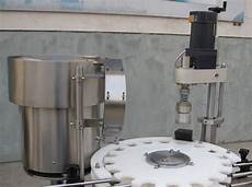 Automatic Inline Capping Machine