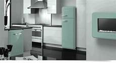 Avanti Refrigerator