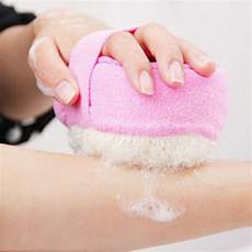Bath-Brushes-Sponges-Scrubbers