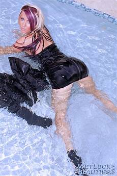 Black Scuba Flippy Skirt