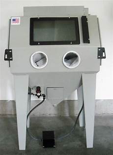 Blasting machine
