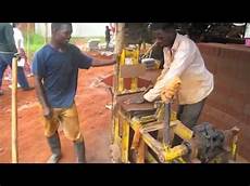 Briquette machine