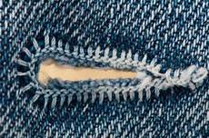 Buttonhole Machines