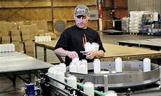 Candle manufacturing machine