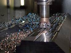 Chips manufacturing machine