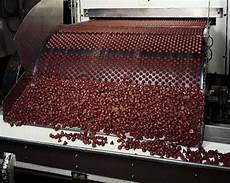 Chocolate manufacturing machines