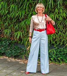 Cropped Peg Leg Trousers