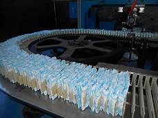 Diaper manufacturing machine