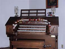 Electronic Organ