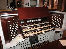 Electronic Organ
