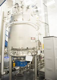 Fasteners manufacturing machines