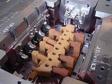 Forming machine