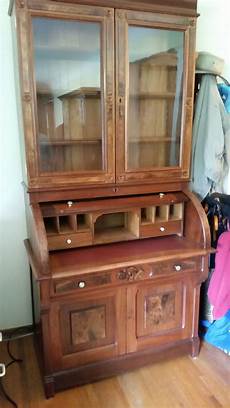 Furniture-Refinishing-Services