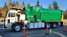 Garbage-Truck