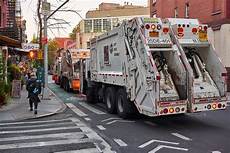 Garbage-Truck