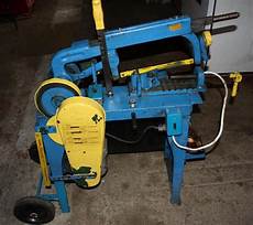 Hacksaw machine