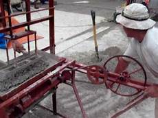 Hallow block machine