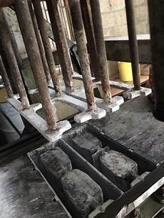 Hollow blocks machine