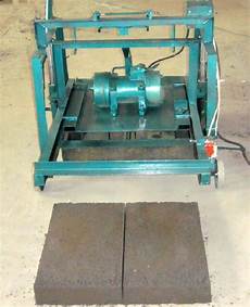 Hollow blocks machine