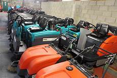 Industrial Floor Scrubbers