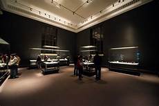 Lacquerware