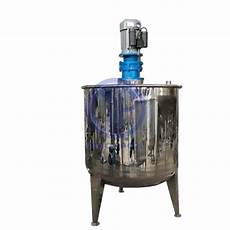 Liquid filling machine