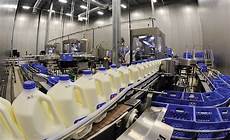 Milk packaging machine