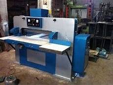 Notebook manufacturing machines
