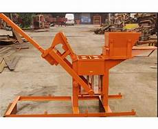 Paver blocks machine