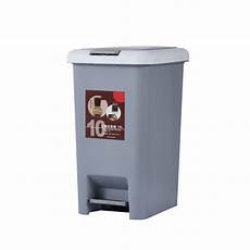 Pedal Trash Cans