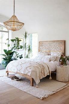 Rattan & Wicker Beds
