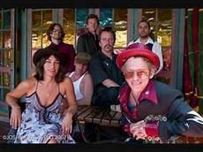 Squirrel Nut Zippers