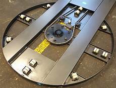 Stretch wrapping machine