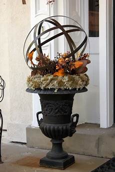 Urns