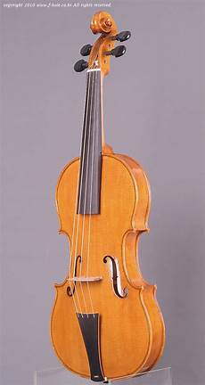 Violin Maker
