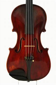 Violin Maker