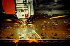 Yag Cutting Machine